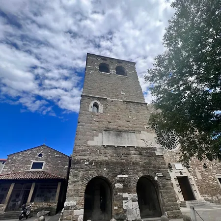 Al Castello Apartment